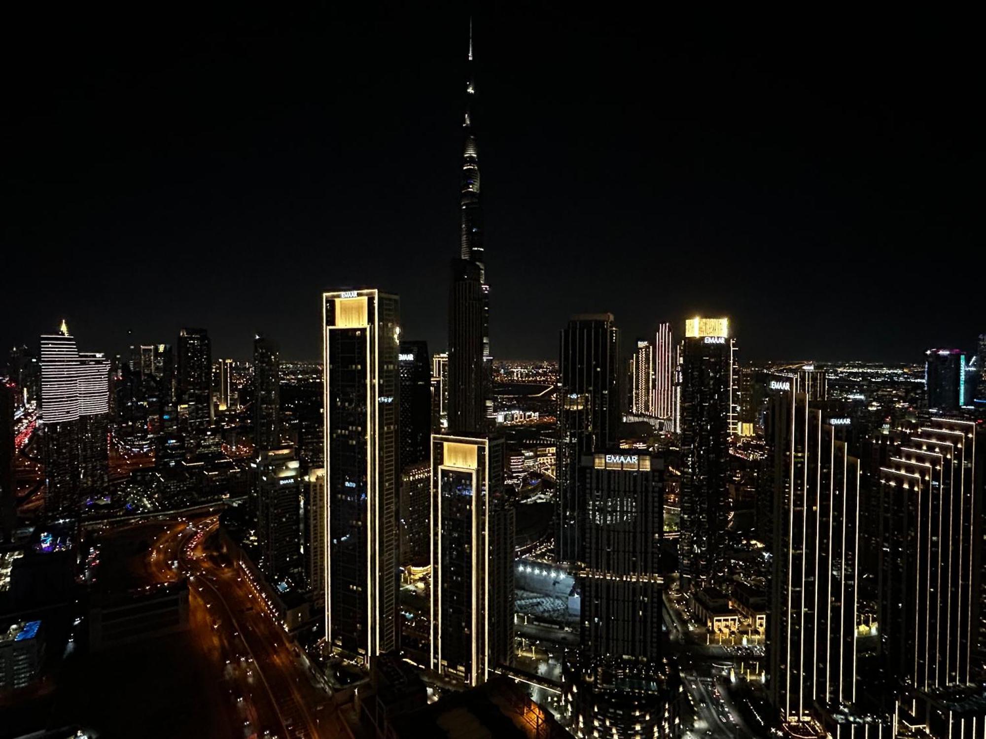 Apartment High Floor Burj Khalifa & Sea View With Stunning Infinity Pool *