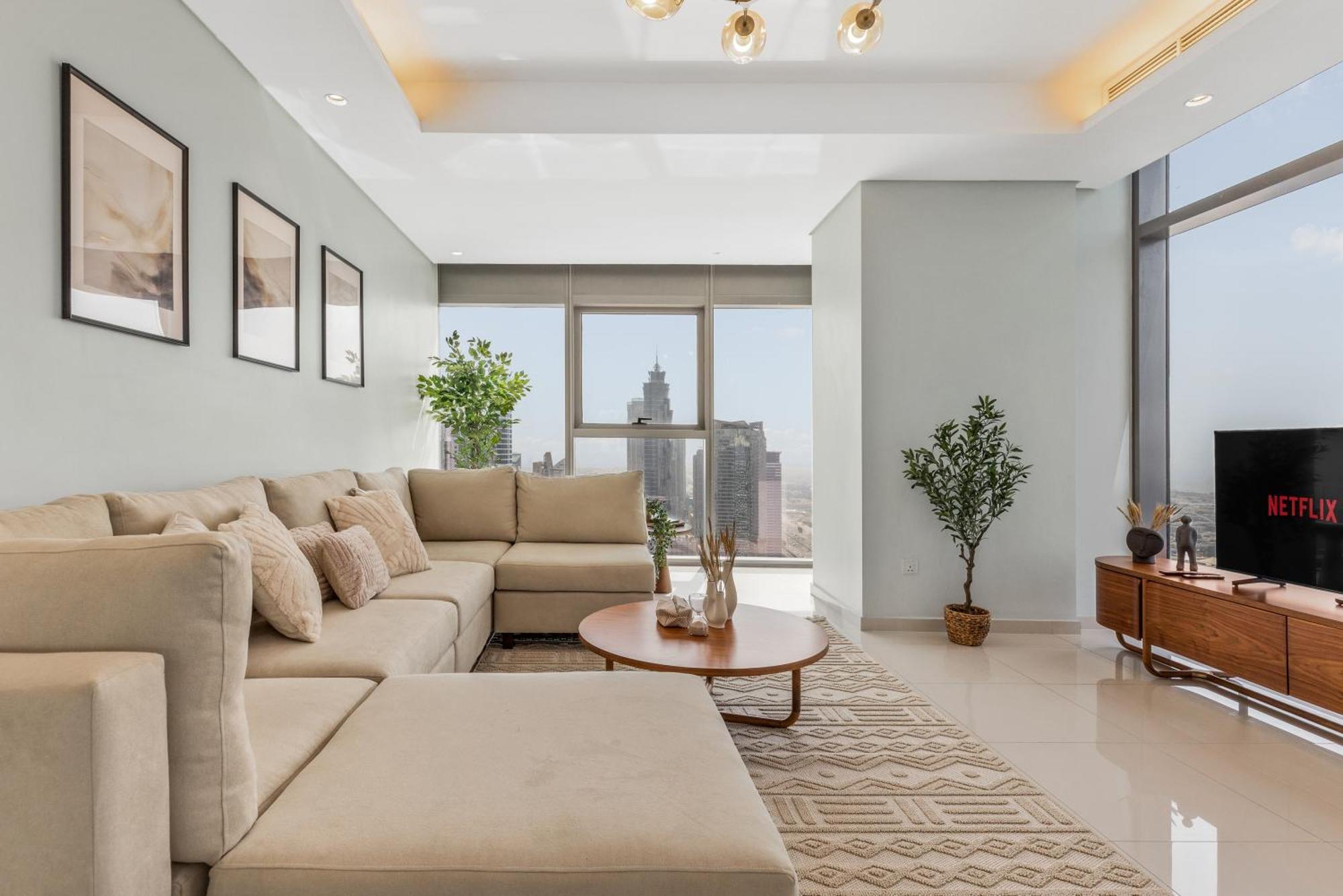 High Floor Burj Khalifa & Sea View With Stunning Infinity Pool Apartment