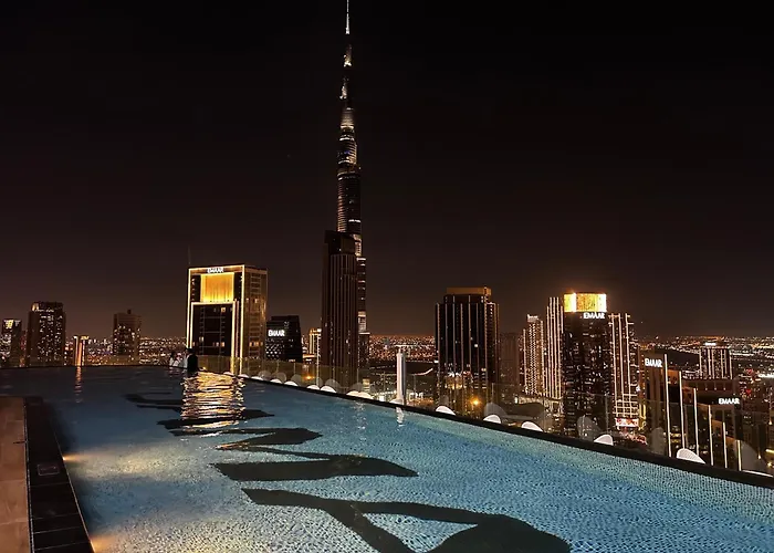 High Floor Burj Khalifa & Sea View With Stunning Infinity Pool