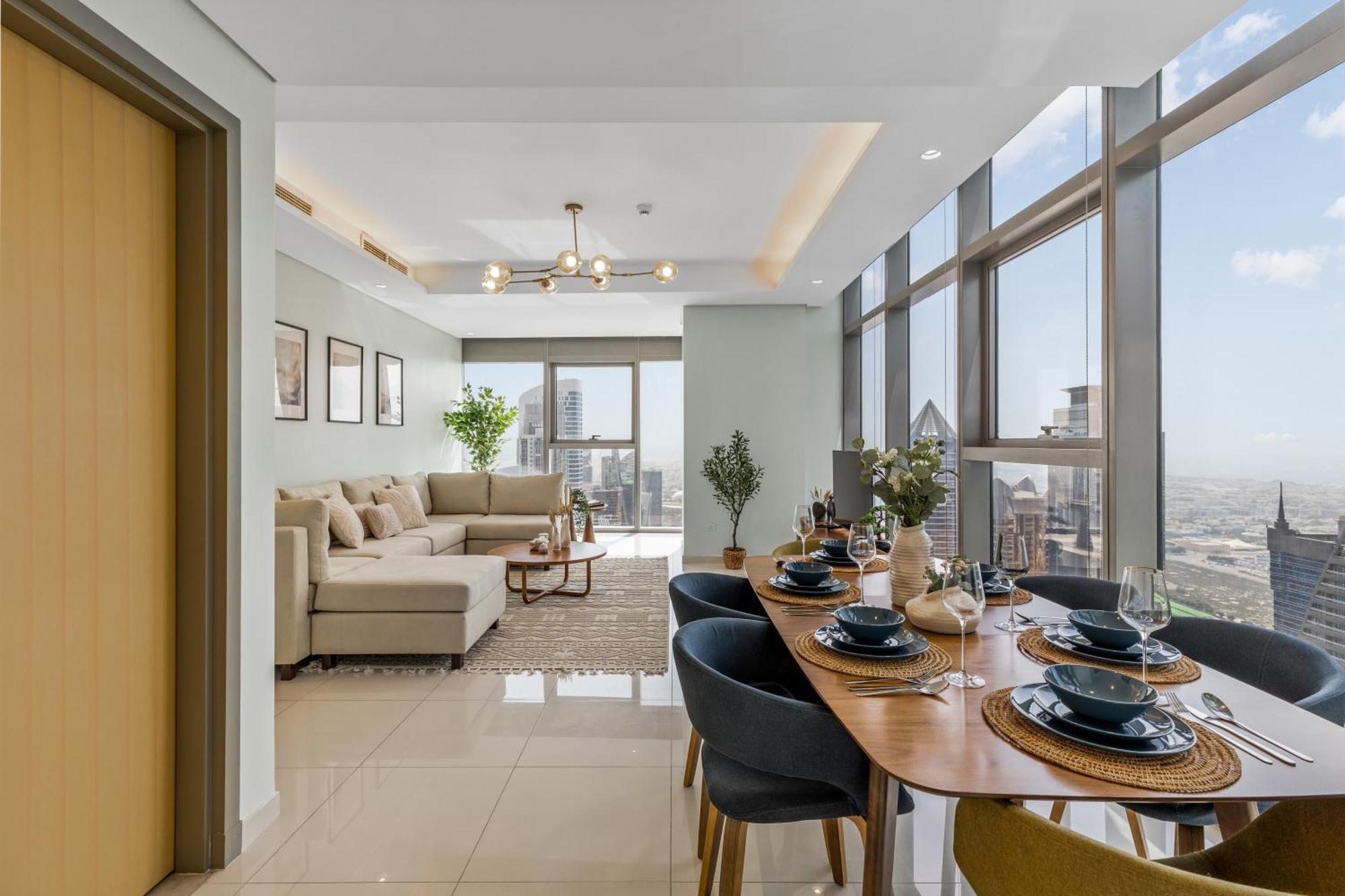 High Floor Burj Khalifa & Sea View With Stunning Infinity Pool *